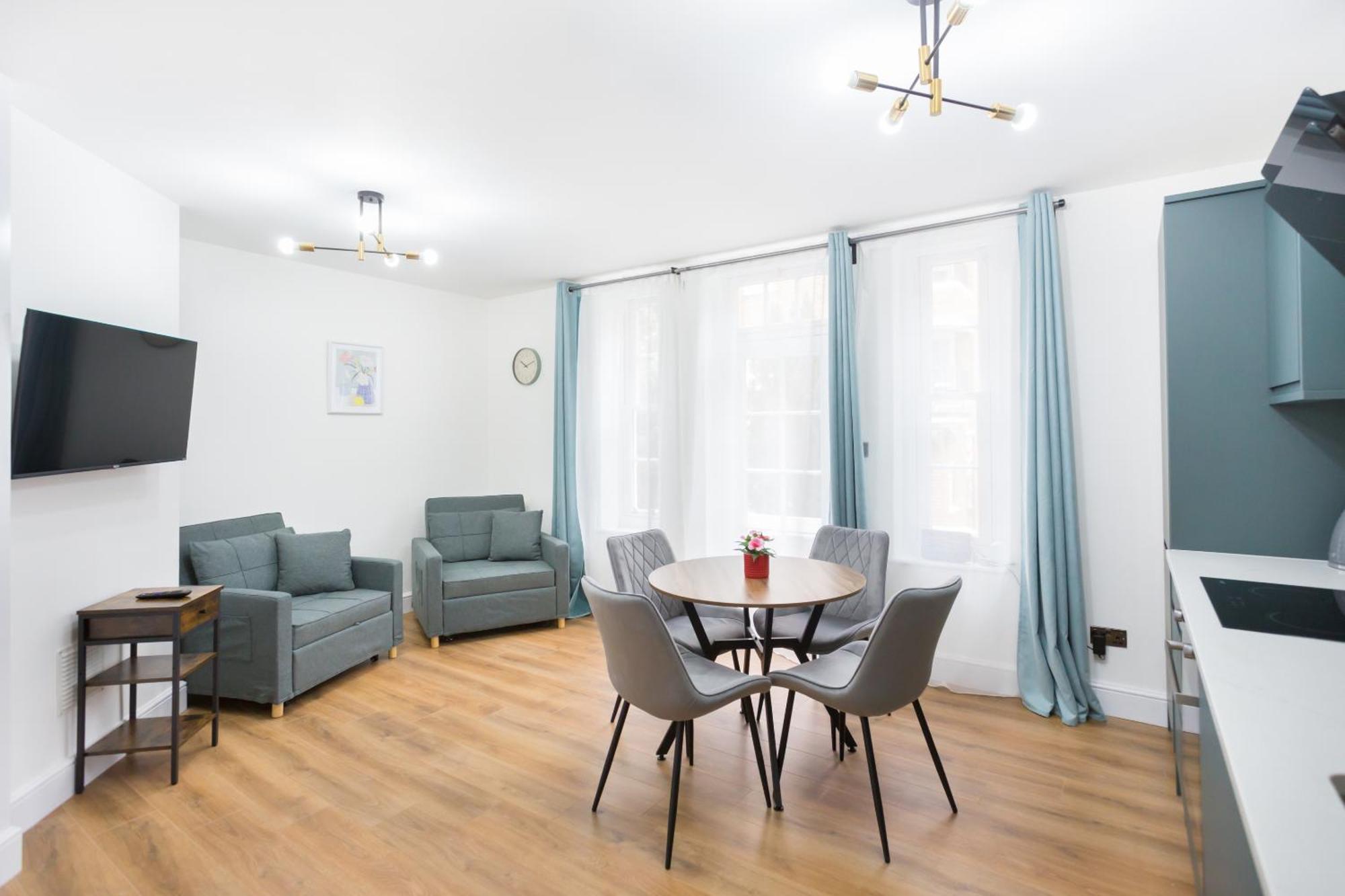 City Centre One Bedroom Apartment Next To Station, Newly Renovated London Exterior foto
